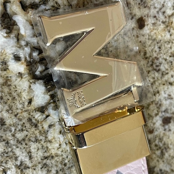 BNWT, MCM “Powder Pink” Belt - Picture 7 of 7